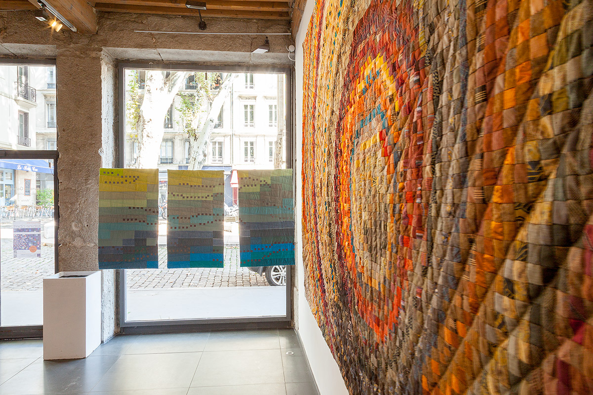 Sabine Cibert - Exposition Lyon 2017 - Emergences - @Philippe-Liev Pourcelot - Big Brother et 1, 2,3 Soleil Sabine Cibert - Exposition Lyon 2017 - Emergences - @Philippe-Liev Pourcelot - Big Brother et 1, 2,3 Soleil