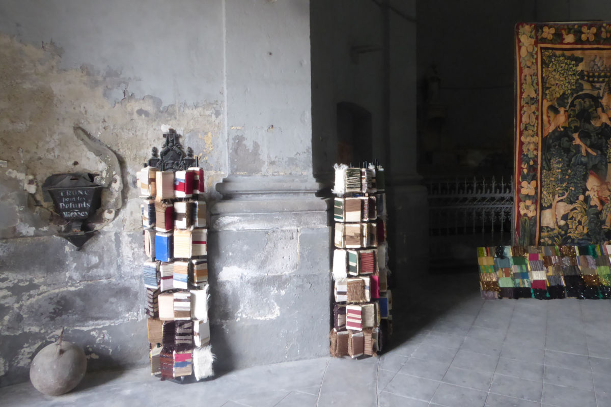 Sabine Cibert - Oeuvres - Collective - Regards Textile Saison 2 - Exposition Chapelle des Carmes
